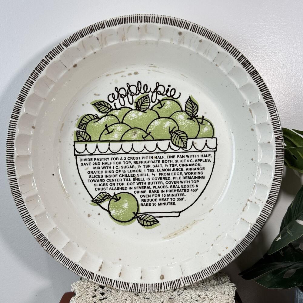 Vintage Royal China Jeannette Apple Pie Plate Dish Recipe Ceramic Bakeware USA